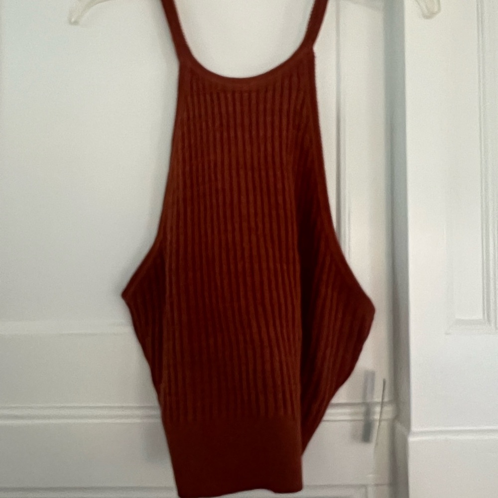 Open Back Sweater Tank - Picture 3 of 5